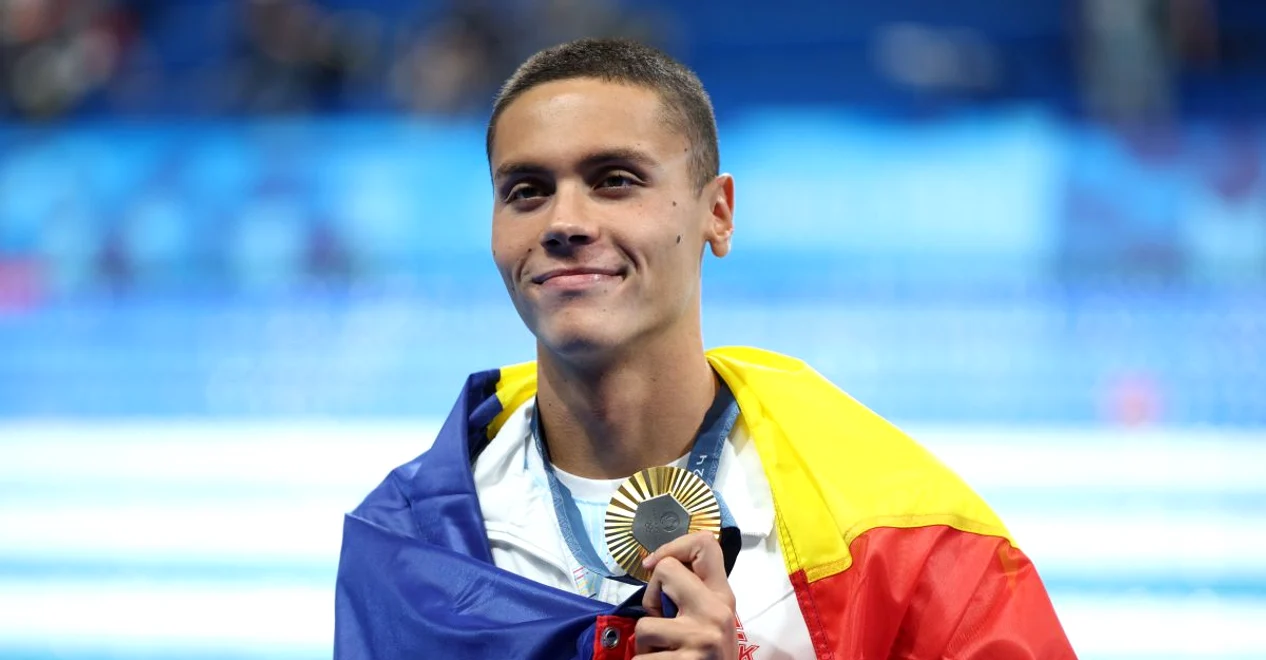 David Popovici și medalia de aur de la Jocurile Olimpice 2024. Foto EPA EFE
