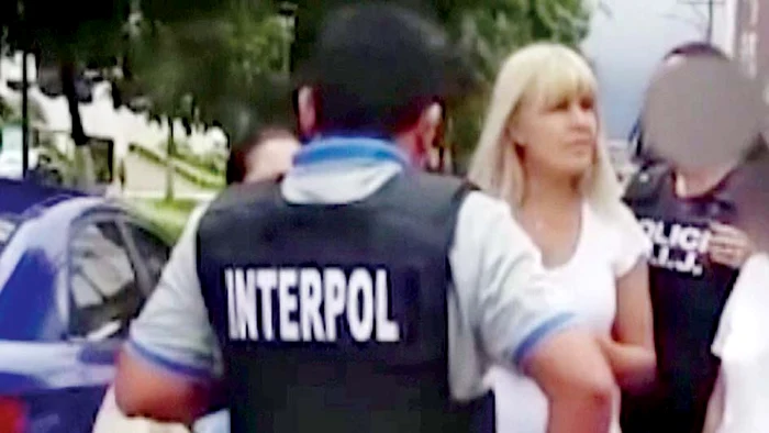 Pe 3 octombrie, la aproape două săptămâni după ce devenise mamă, Udrea a fost arestată în Costa Rica