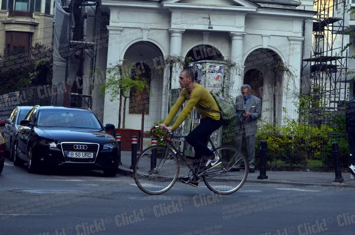 Vladimir a traversat neregulamentar Calea Victoriei,
