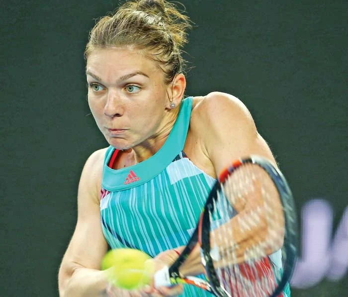 
    Simona a fost devansată de o sportivă aflată la  114 locuri în spatele ei  în clasamentul WTA  