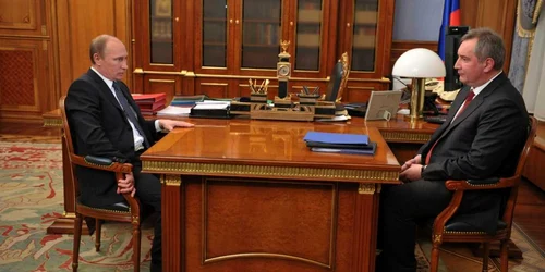 Vladimir Putin Dmitri Rogozin FOTO Reuters