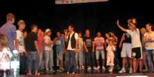 Valcenii au talent la teatrul Anton Pann 