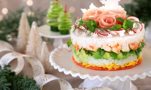 Tort sarat cu somon afumat  Sursa foto shutterstock 1855595638 jpg