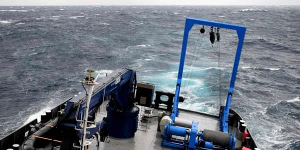 Nava hidrografica Al Catuneanu la Ariadne 19 FOTO navy.ro