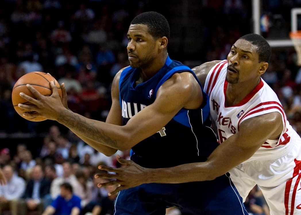 
    Shawne Williams (în stânga) riscă să stea doi ani la puşcărie  