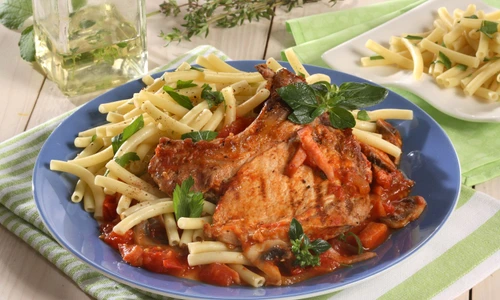 Pork Chops in Tomato Sauce with Mushrooms and Ham jpeg