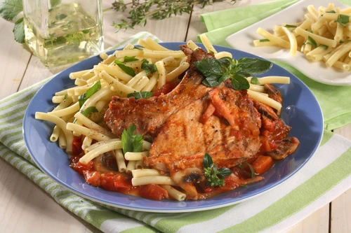 Pork Chops in Tomato Sauce with Mushrooms and Ham jpeg
