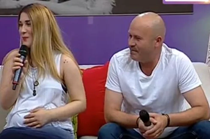 Adda și-a adus tatăl pentru prima dată la tvFoto: captură video Teo Show