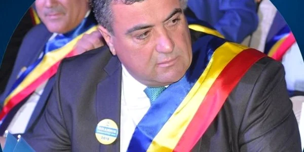 Tiberiu_Costea - noul prefect de Vâlcea - fost primar al comunei Lungeşti Foto Arhiva personală 