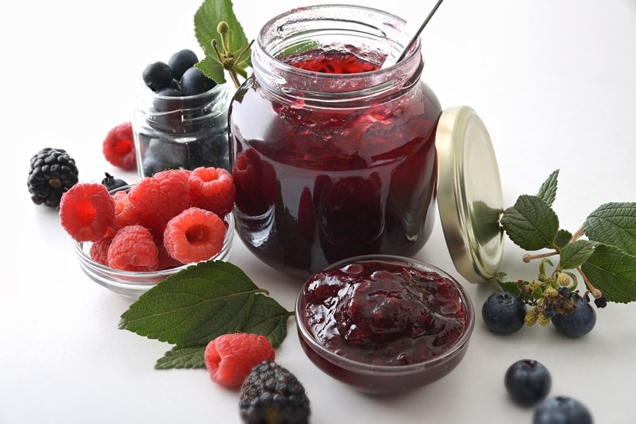 Dulceaţă de fructe de pădure. Avantajele celei pregătite în propria bucătărie!