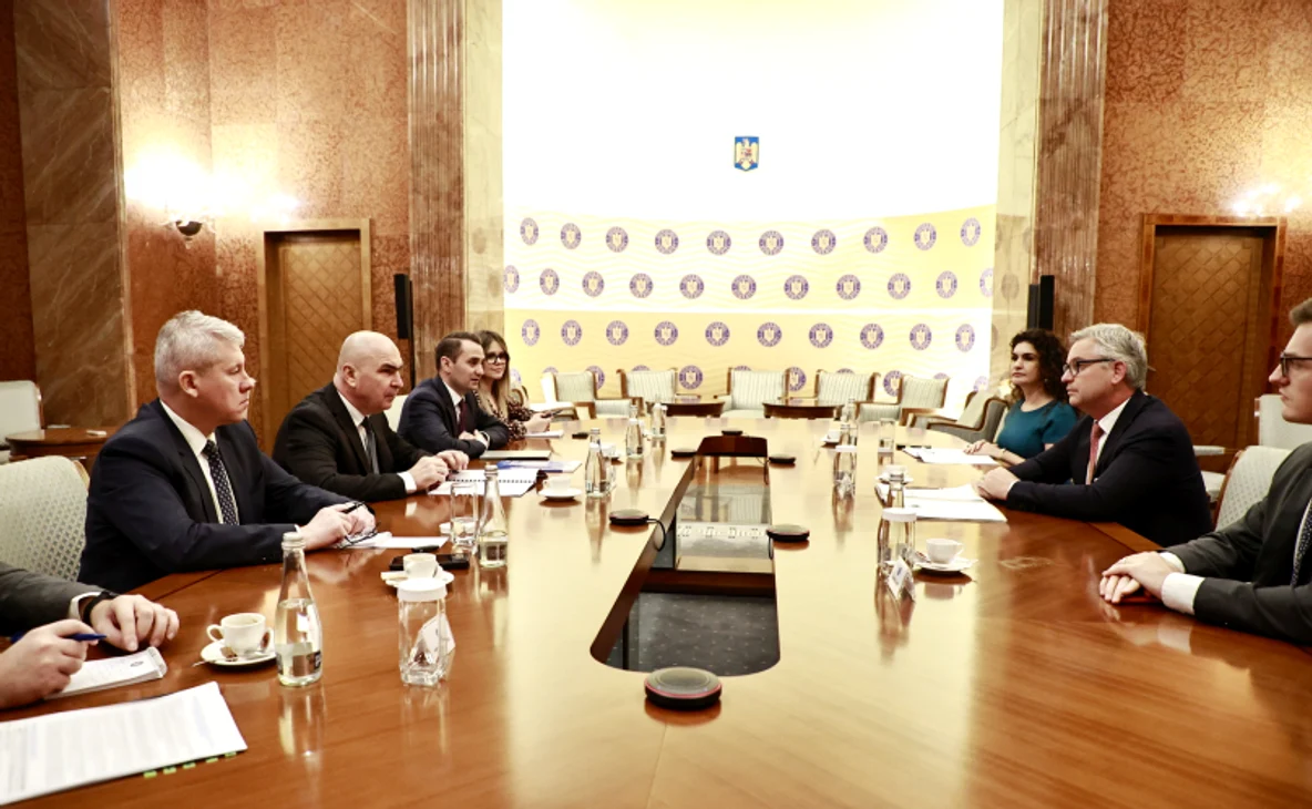 Bolojan, discuții cu comisarul european pentru afaceri interne și migrație FOTO: Gov.ro
