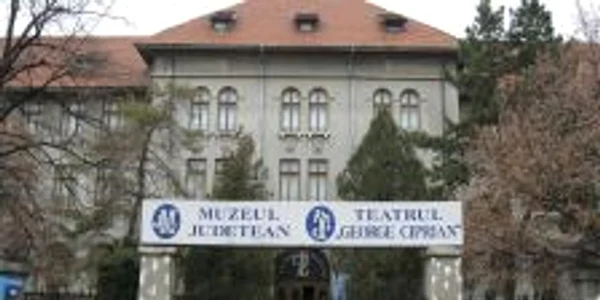 "Visul unei nopţi de vară" la Teatrul George Ciprian