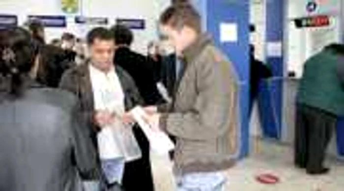 Constanţa: Atelierul de plăcuţe auto falsificate şi-a reluat activitatea astăzi