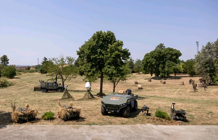Exercițiu de război cu roboți de luptă/FOTO:X
