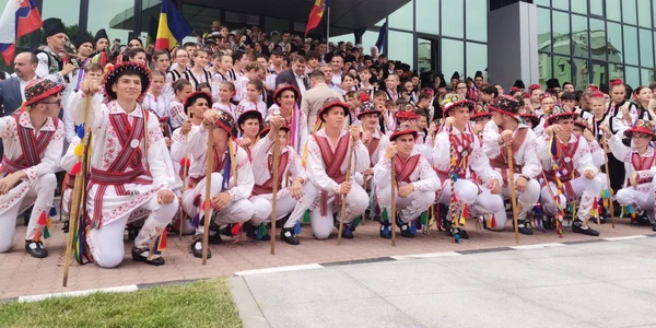 festivalul folcloric calusul romanesc slatina
