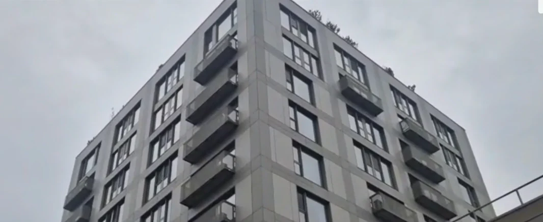 Ipoteză șocantă în cazul copilului căzut de la etajul 9: ce au observat vecinii înainte de moartea băiețelului de 5 ani