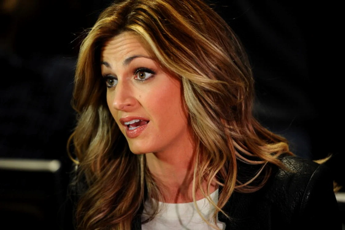 Erin Andrews este prezentatoarea știrilor sportive de la postul american FoxFoto: Getty