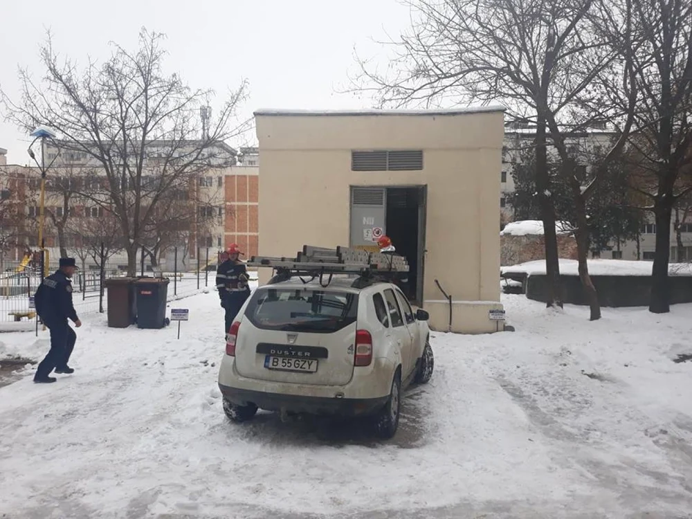 Echipele de intervenţie sunt la faţa locului