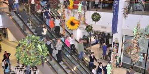 Una dintre petreceri va avea loc în Galleria Mall