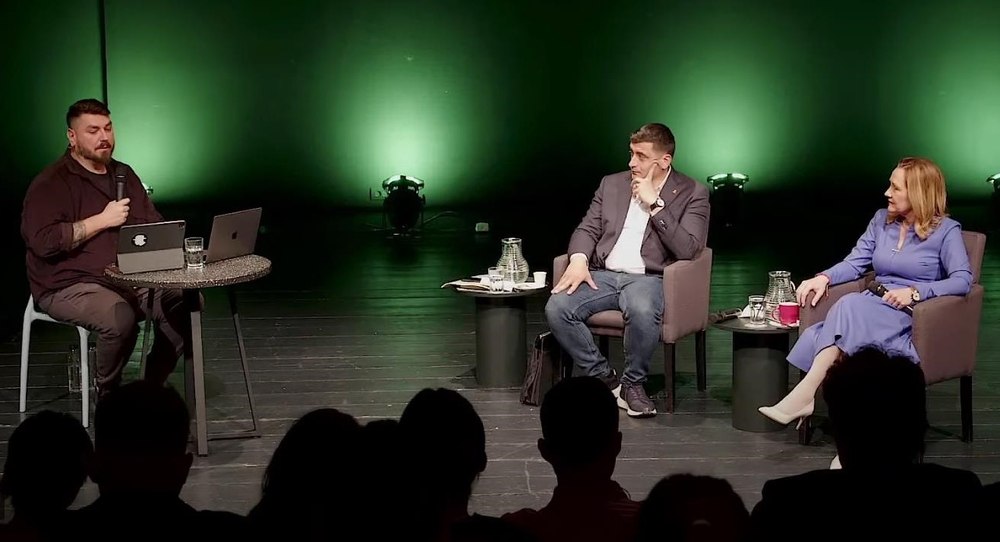 Lasconi şi Simion, în direct la podcastul comediantului „Micutzu”. „Îmi vine să vă întreb pe amândoi dacă ați fumat vreodată iarbă”
