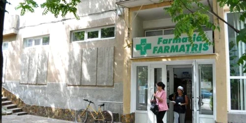 Farmacia este chiar peste drum de Primăria Şimleu (foto - Vida Tamas)