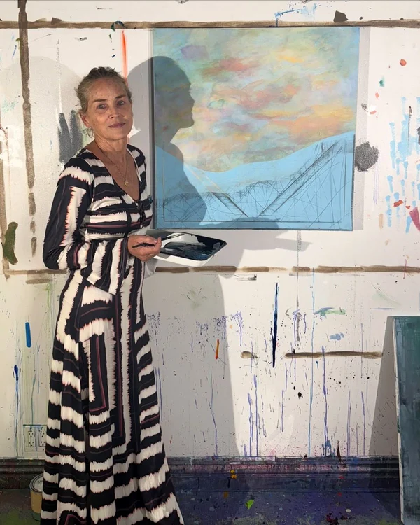 Sharon Stone este pasionată de pictură (Foto: Instagram)