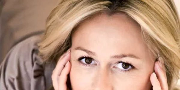 De ce apare mai devreme menopauza