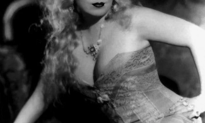 Mae West: «Nu sunt un înger» sau “The statue of Libido” jpeg