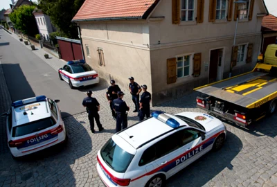 politia austriaca interventie foto stiri diaspora png