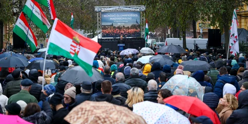 protest ungaria FB Péter Magyar jpg