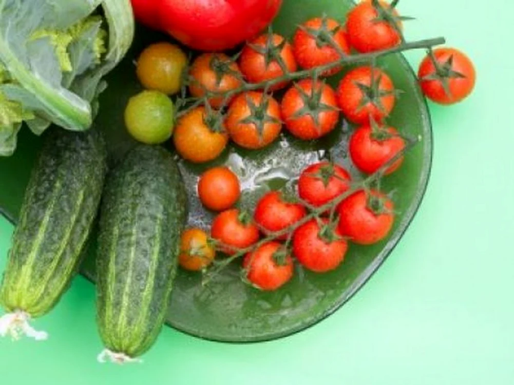 
    Poţi mânca mult, cu condiţia să alegi alimentele potrivite!  