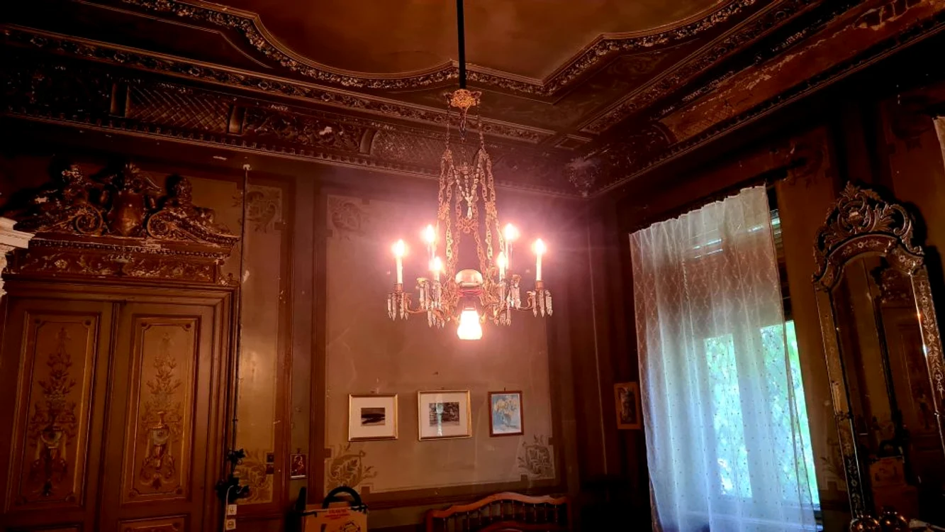 Casa Lăzărică Petrescu, scoasă la vânzare. FOTO turnul-cetatii.ro