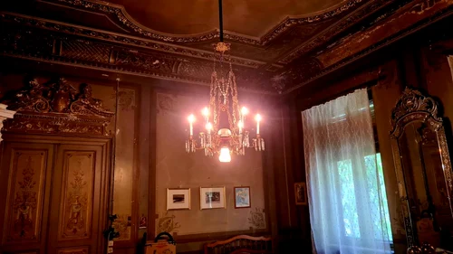 Casa Lăzărică Petrescu, scoasă la vânzare. FOTO turnul-cetatii.ro
