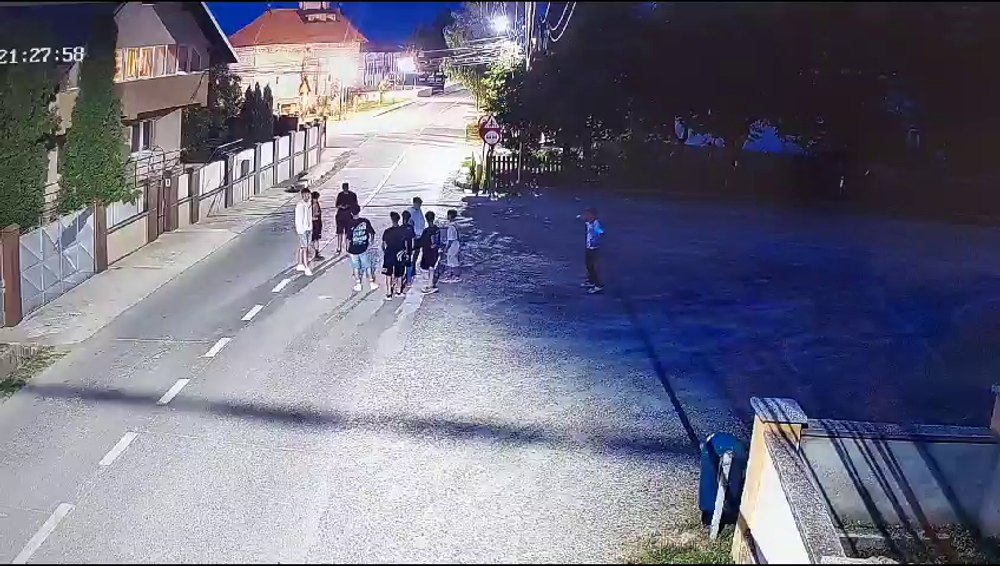 Băieți înjunghiați într-un conflict de stradă, în Suceava. Conflictul s-a iscat în preajma unei biserici VIDEO