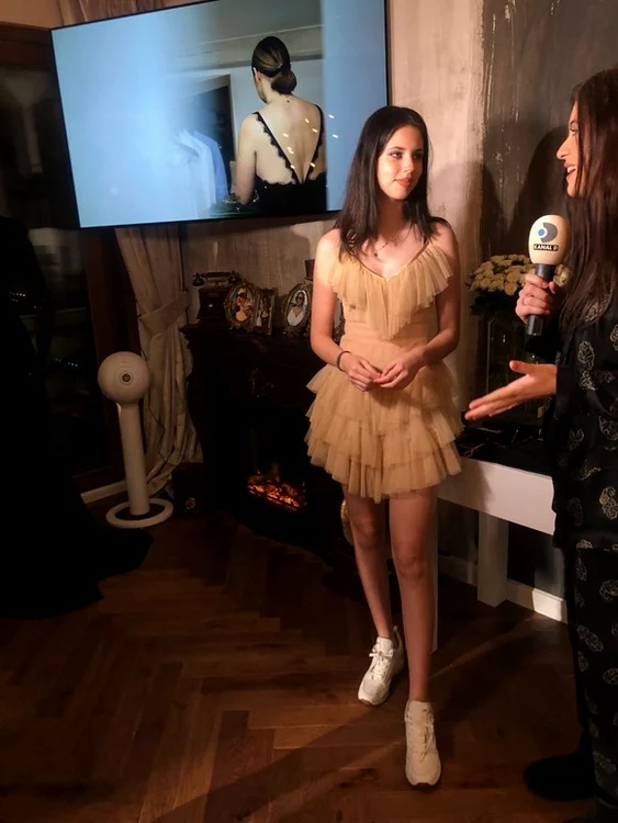 
    Andreea Marin, alături de fiica ei, la lansarea colecției de bijuterii  