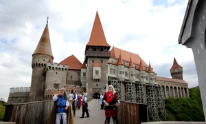 Castelul Corvinilor, o destinaţie turistică de neocolit jpeg