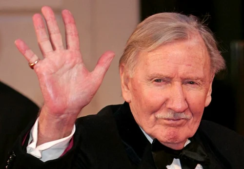 Leslie Phillips a primit şi o nominalizare la premiile BAFTA Foto AFP 