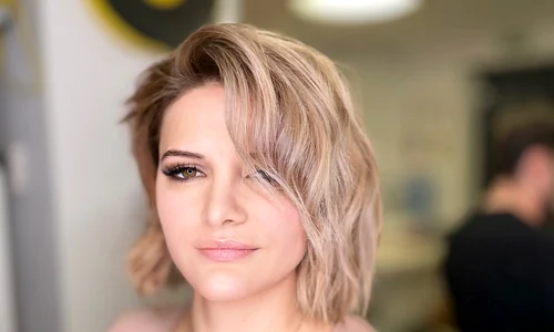 Vali Sava   coafură părscurt mediu 468404349 18047357816505909 9188892867980315847 n jpg