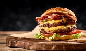1 dublu cheeseburger shutterstock 1690605409 jpg jpeg