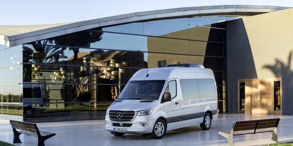 Noua generaţie Mercedes-Benz Sprinter
