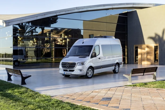 Noua generaţie Mercedes-Benz Sprinter