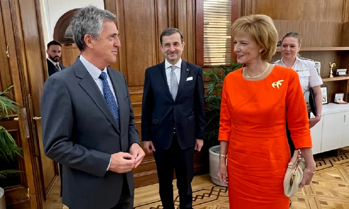 Majestatea Sa Margareta si Principele Radu in vizita din Spania Casa Majestatii Sale (16) jpeg
