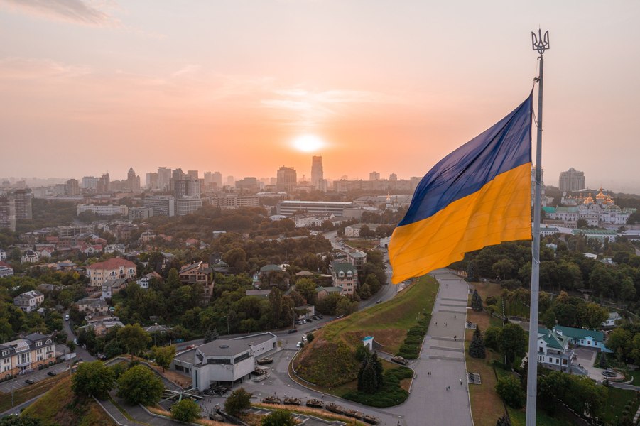  Ucraina își reconstruiește economia în mijlocul războiului. O lecție de reziliență