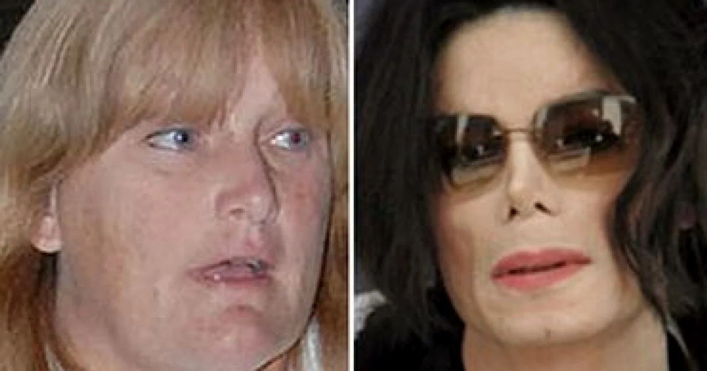 Debbie Rowe nu a renunţat şi nu va renunţa la drepturile parentale