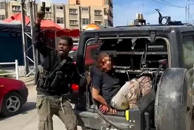 Israelieni luați ostatici de Hamas