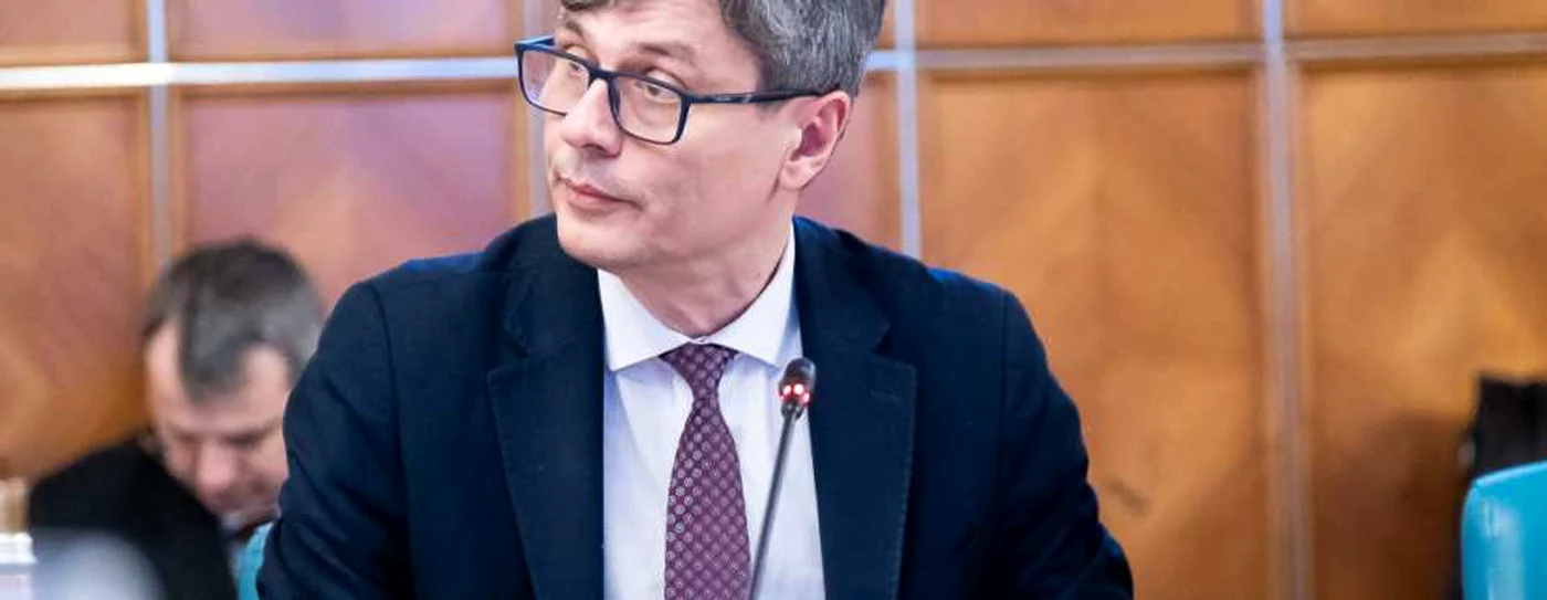 Ministrul Virgil Popescu anunţă că producţia de măşti de protecţie începe „în câteva zile” FOTO gov.ro