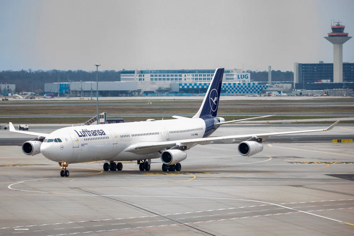 Lufthansa se află printre companiile care zboară prin Afganistan FOTO EPA-EFE