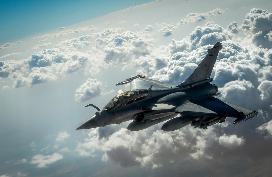 Avioane Rafale la Constanța și secrete din sateliții francezi - Analiza profesorului Corneliu Bjola despre oferta Franței: „Ne pot lovi în câteva minute” 