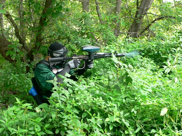 Bistriţenii pot juca paintball la Poiana Zânelor