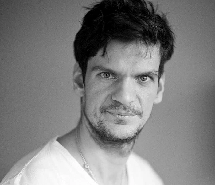 „Experiența muzicii clasice mă îmbogățește spiritual“ – interviu cu actorul Tudor CHIRILĂ jpeg